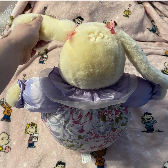 Dan Dee Soft Expressions Vintage Plush Stuffed Animal Bunny Nylon Body NWT - Picture 3 of 6